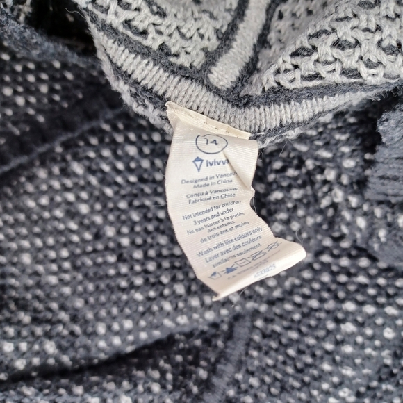 lvivva by Lululemon girls jacket - Picture 13 of 13